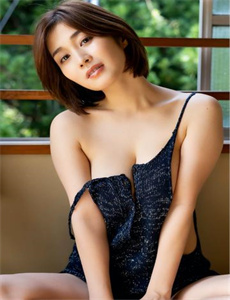 美女推油-国外色情又大又粗又黄的电影